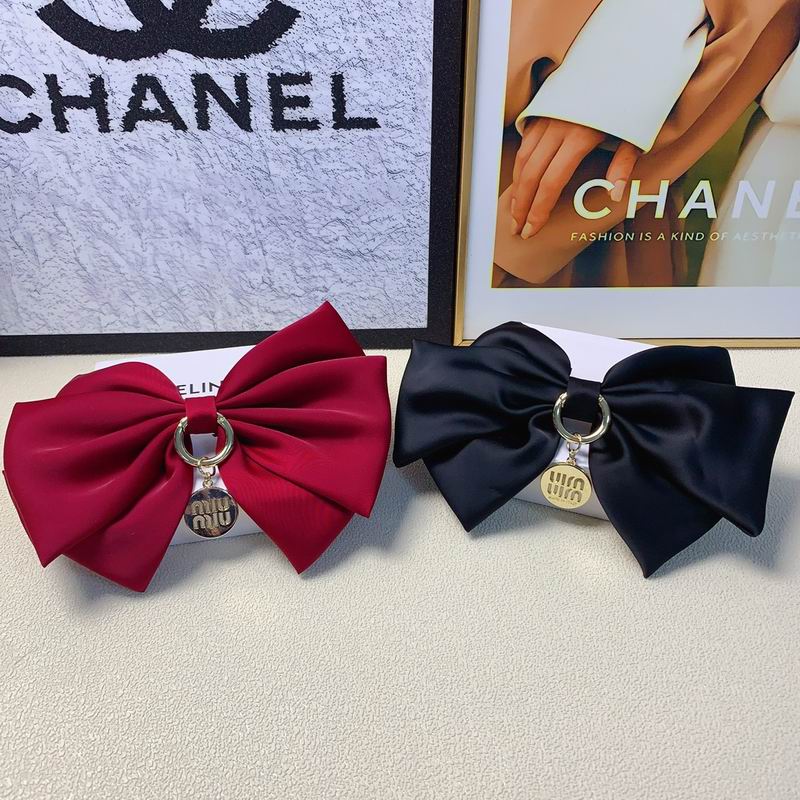 MiuMiu Hairpin 12lyr13 (1)